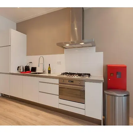 Nicely Furnished On The Ground Floor Ámsterdam